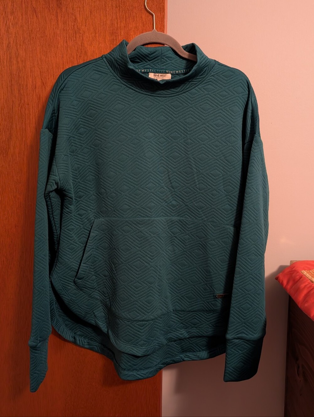 Nine West NWT Women's Teal Quilted Mock Neck Pullover Kangaroo Pocket Size M